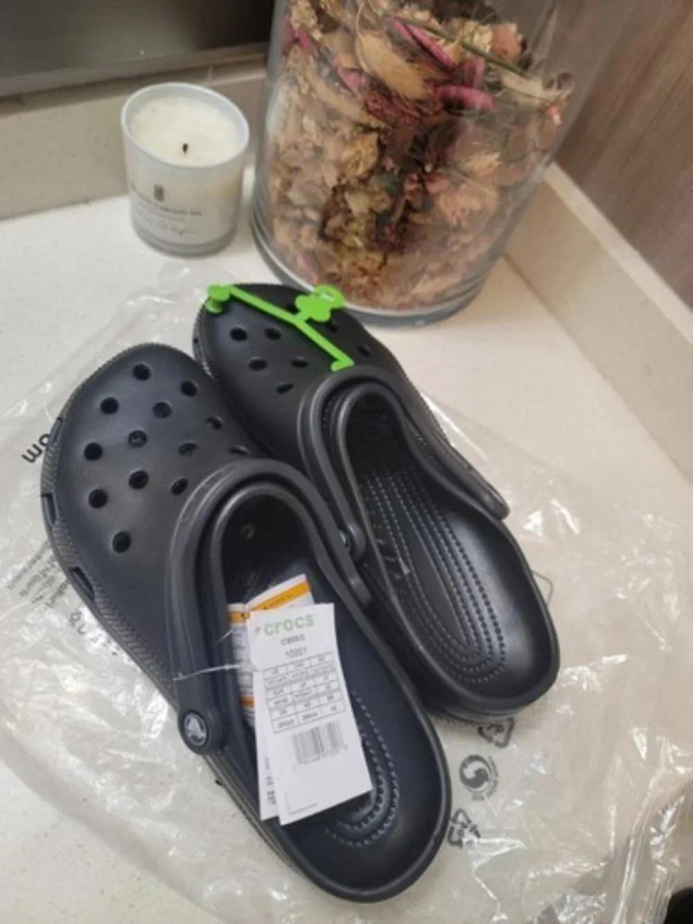 Crocs Classic Clog Unisex Slip On Men 11 Shoe Ultra Light Water-Friendly Black